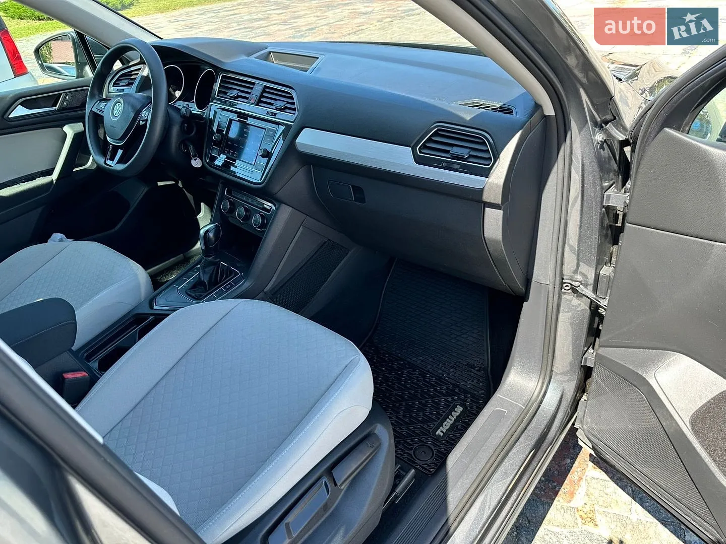 2018 Volkswagen Tiguan - мініатюра 11