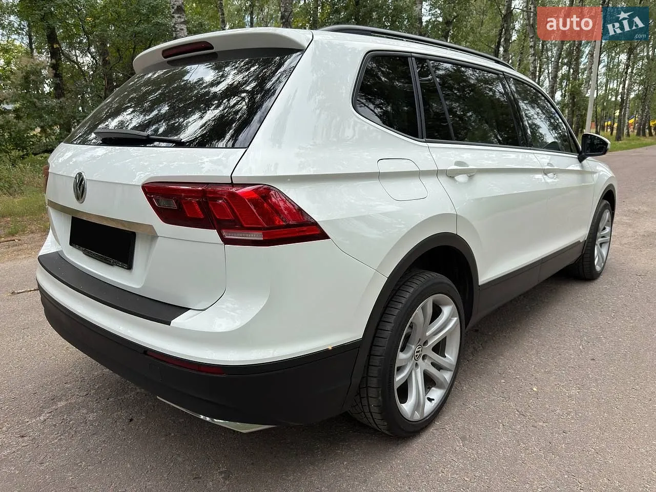 2019 Volkswagen Tiguan - мініатюра 25