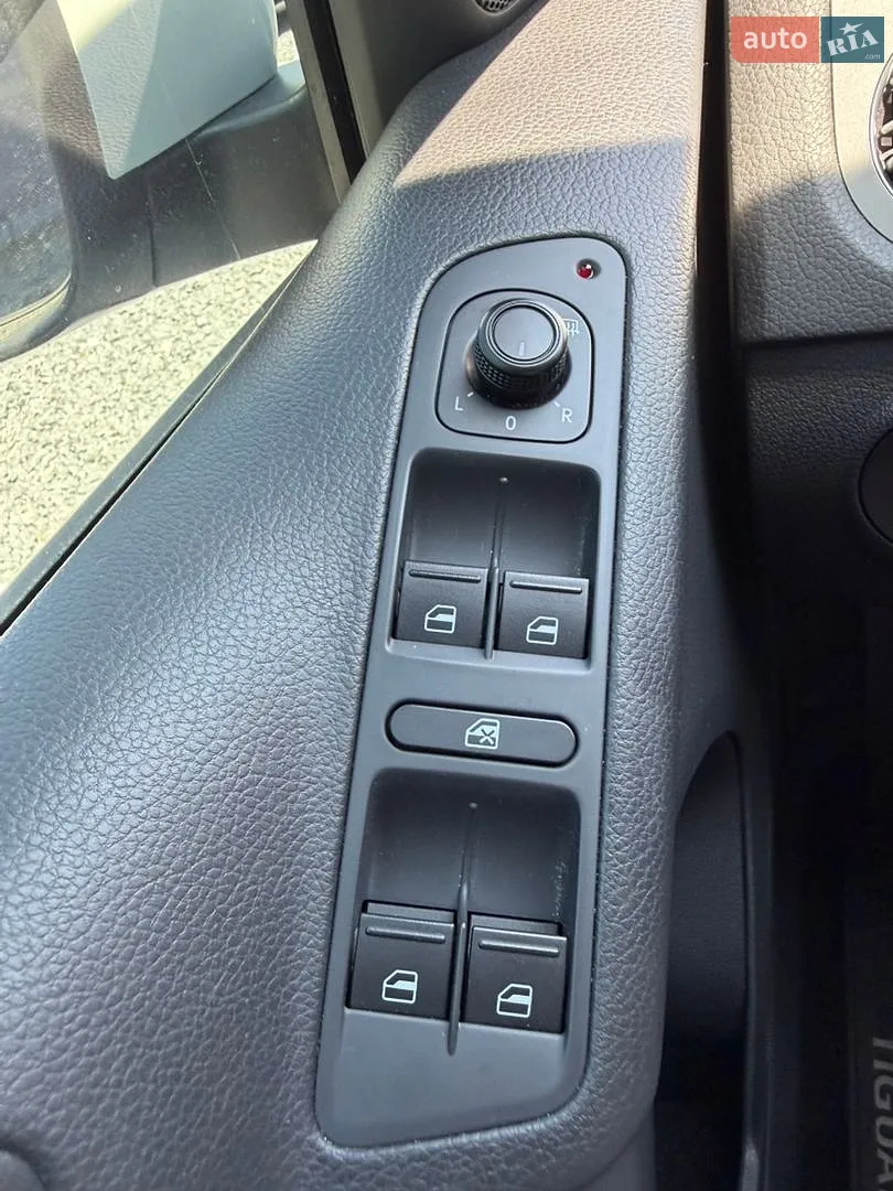 2015 Volkswagen Tiguan - мініатюра 28