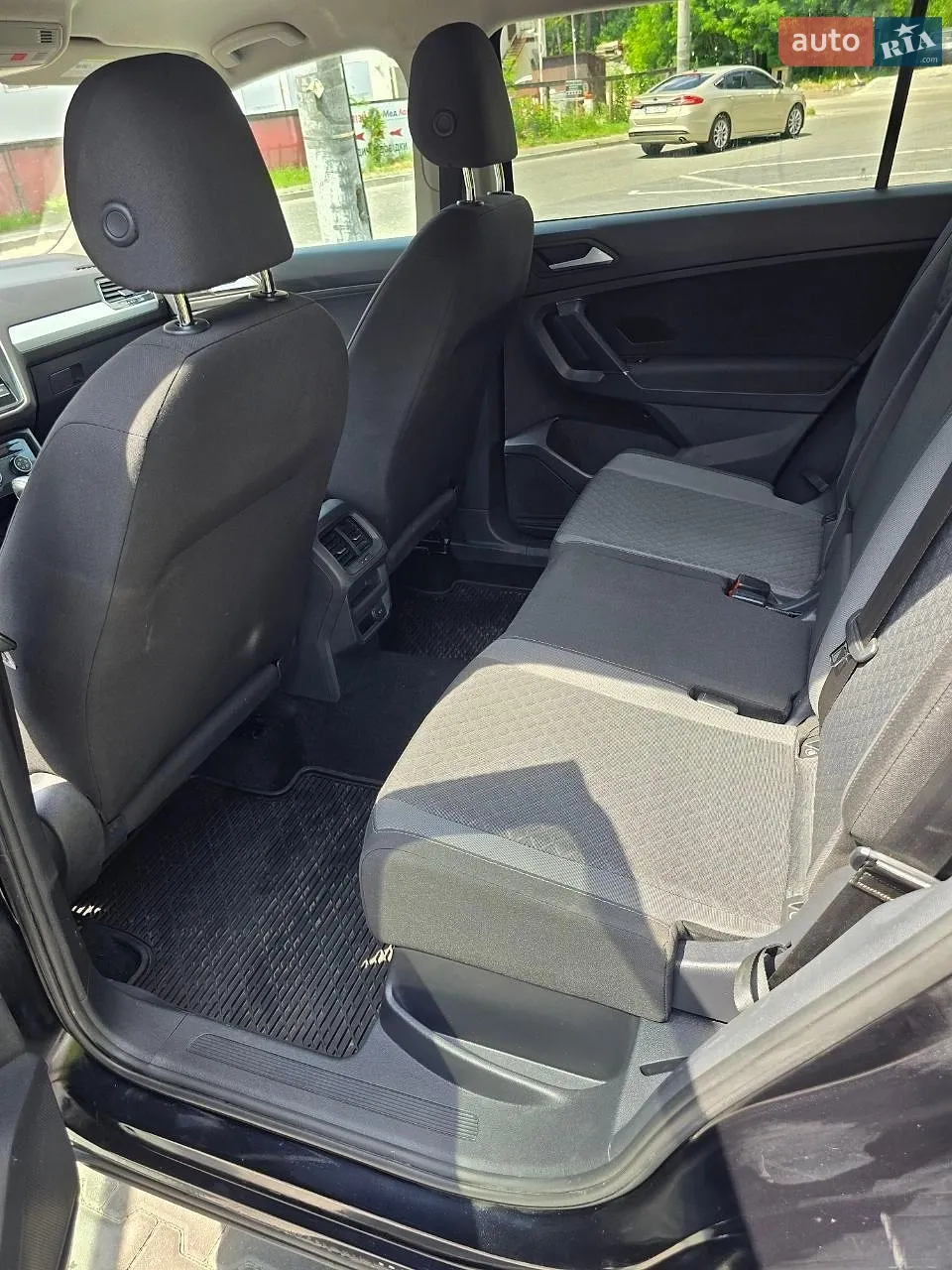 2019 Volkswagen Tiguan - мініатюра 13