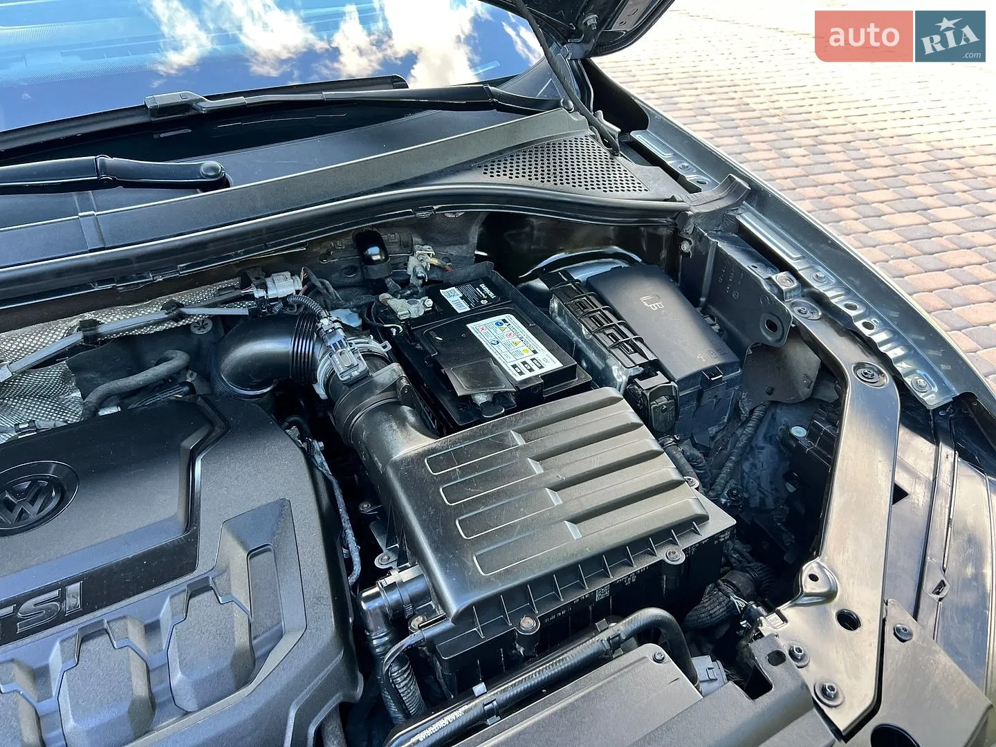 2017 Volkswagen Tiguan - мініатюра 15