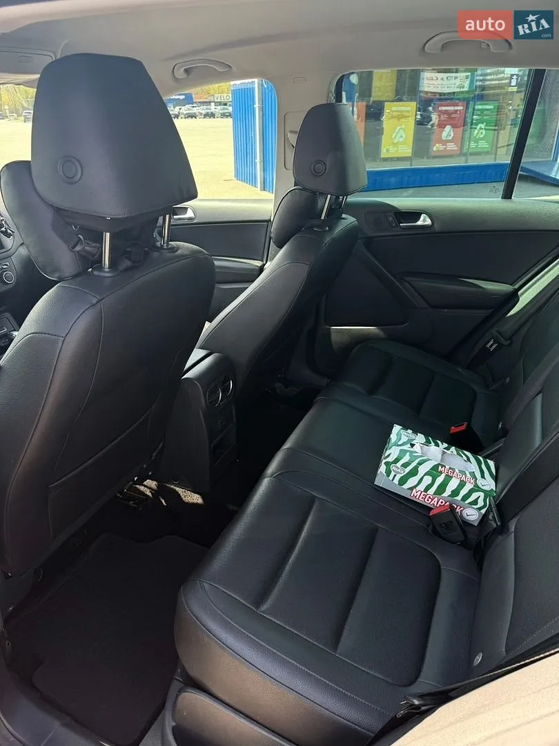 2017 Volkswagen Tiguan - мініатюра 8