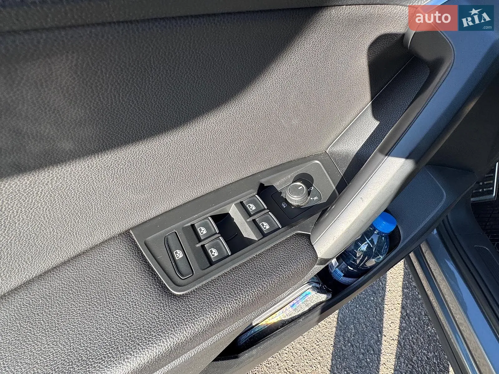 2019 Volkswagen Tiguan - мініатюра 16