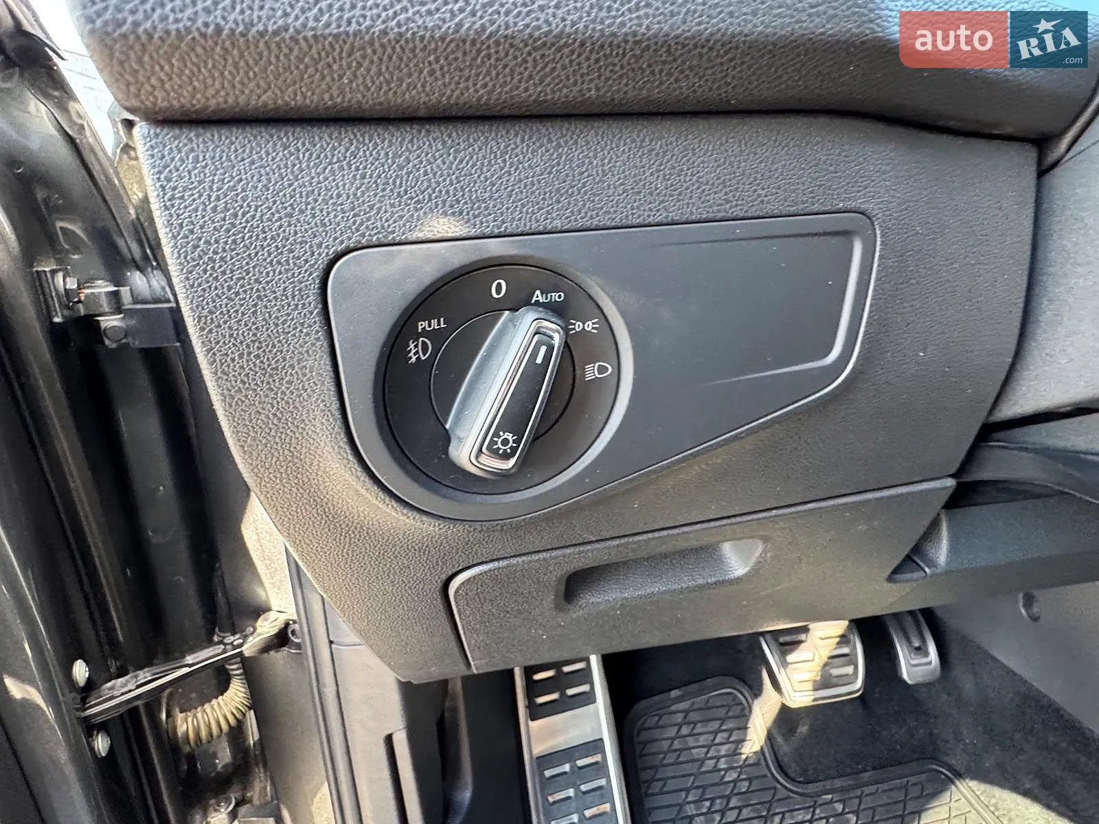 2019 Volkswagen Tiguan - мініатюра 18