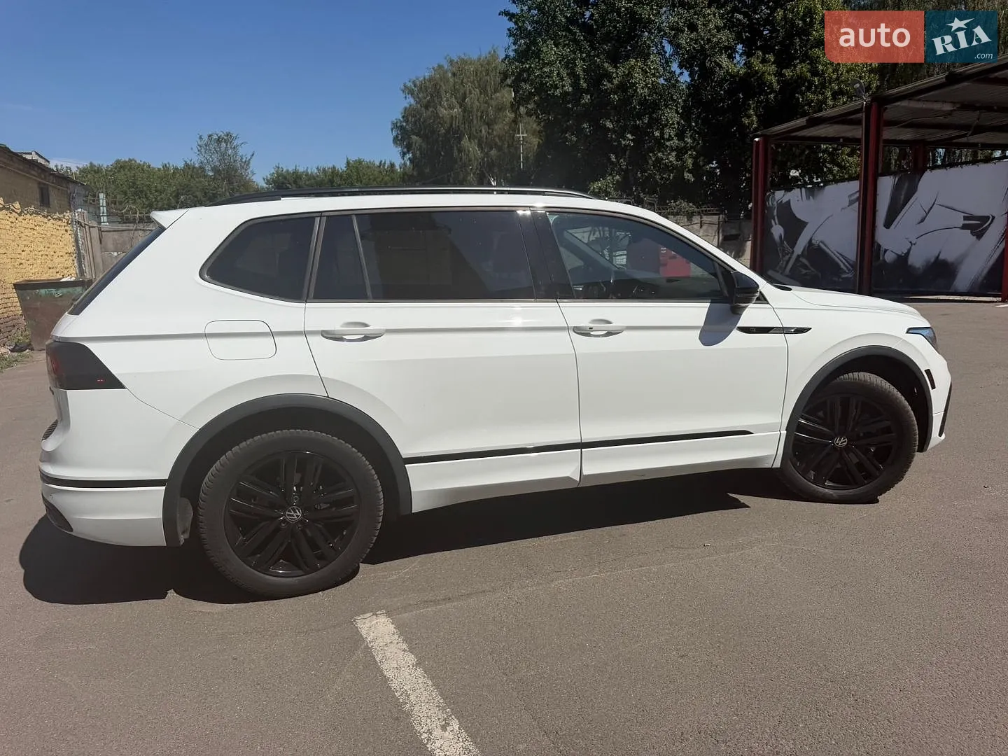 2021 Volkswagen Tiguan - мініатюра 23