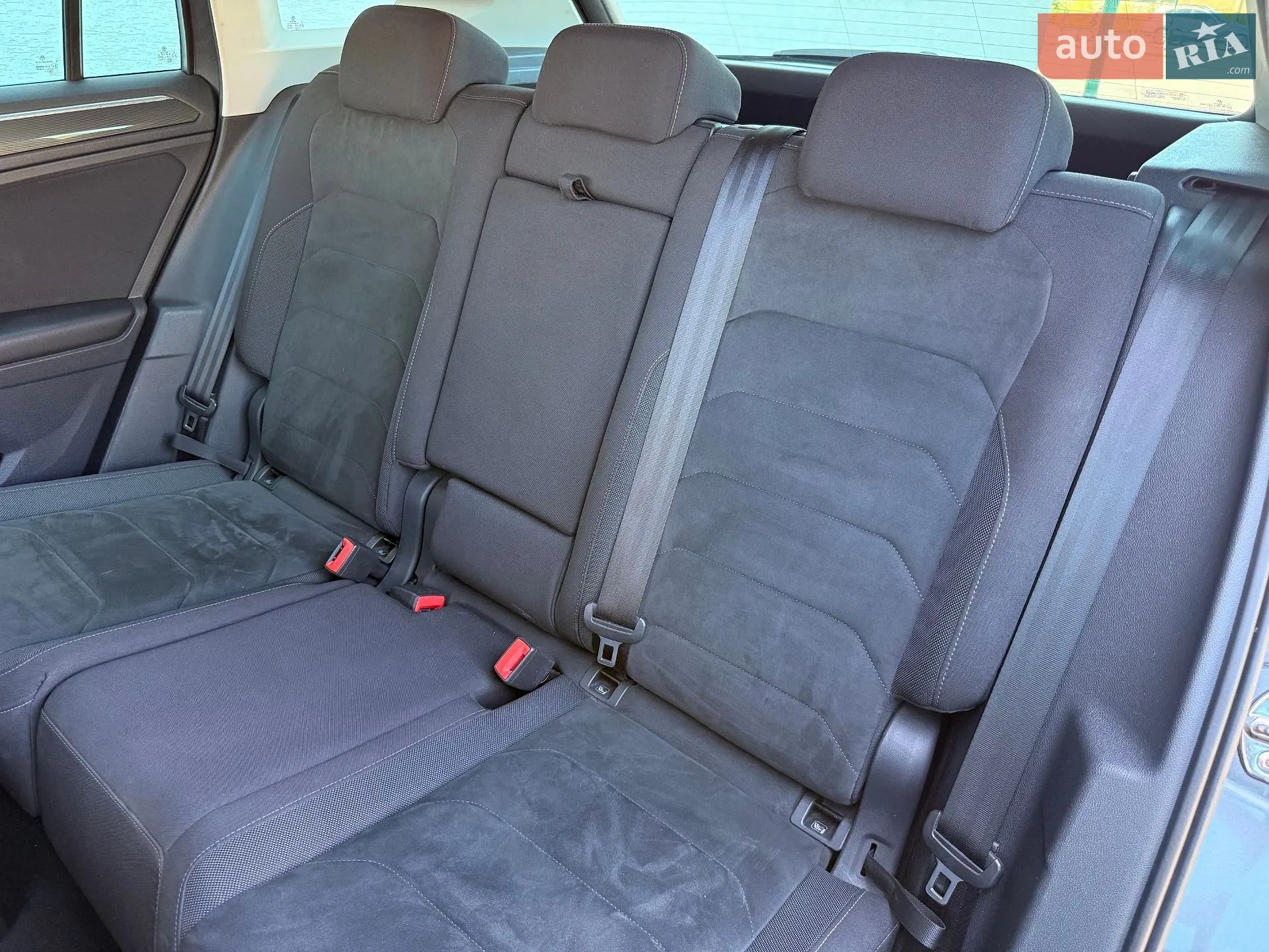 2017 Volkswagen Tiguan - мініатюра 22