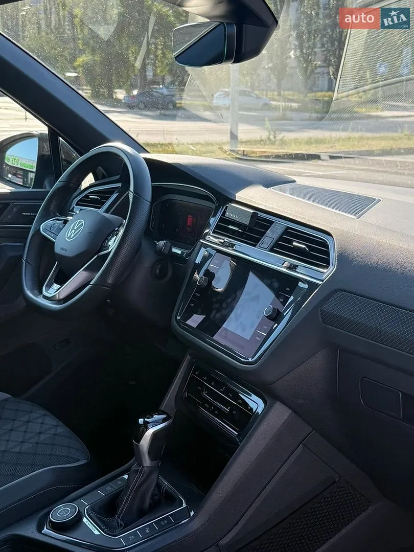 2023 Volkswagen Tiguan - мініатюра 5