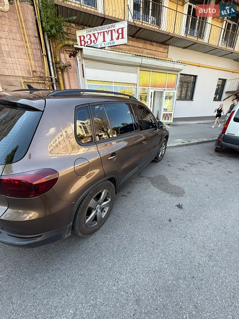 2011 Volkswagen Tiguan - мініатюра 8