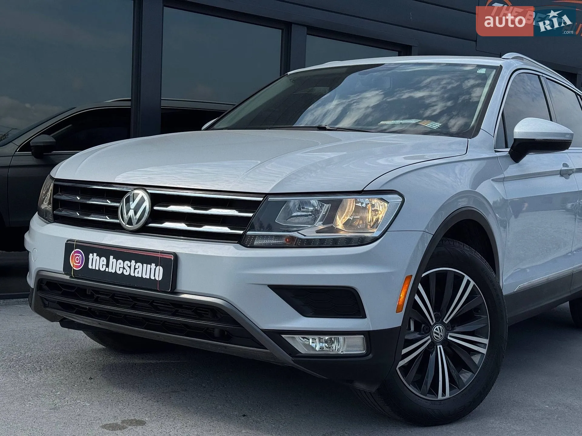 2017 Volkswagen Tiguan - мініатюра 4