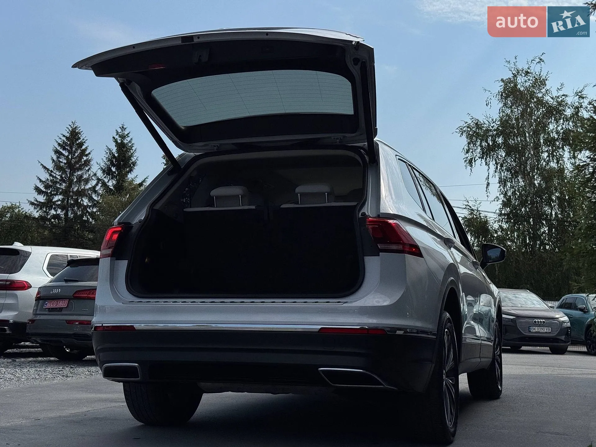 2017 Volkswagen Tiguan - мініатюра 27