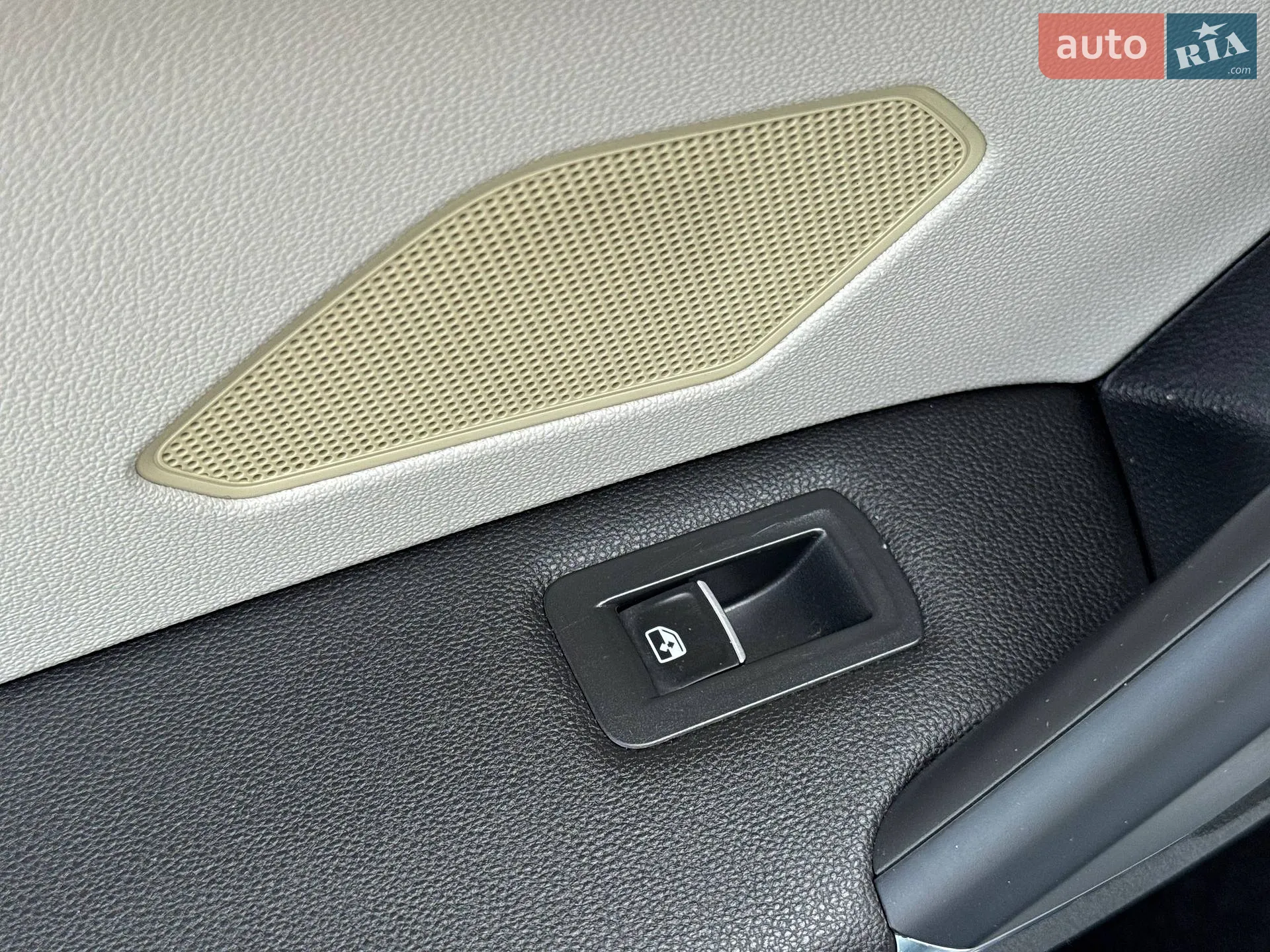 2017 Volkswagen Tiguan - мініатюра 55