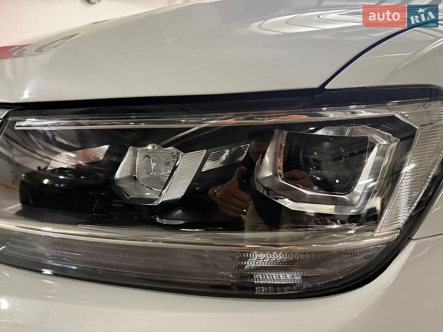 2020 Volkswagen Tiguan - мініатюра 11