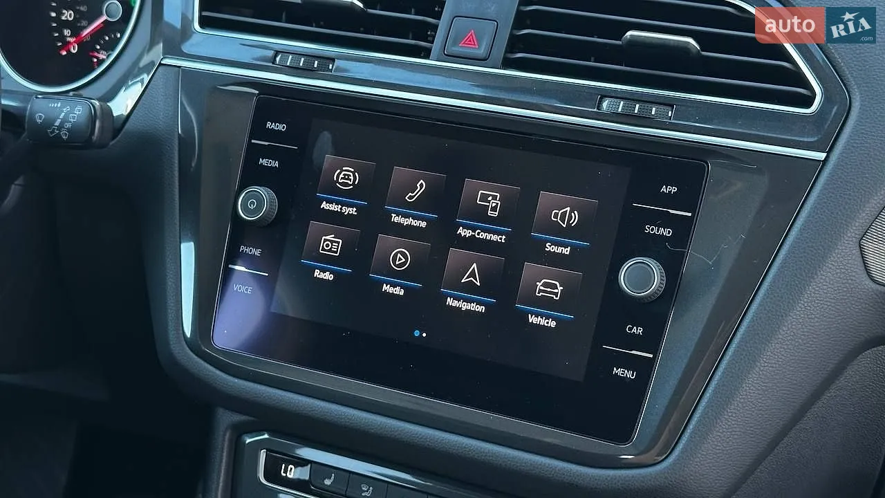 2021 Volkswagen Tiguan - мініатюра 25