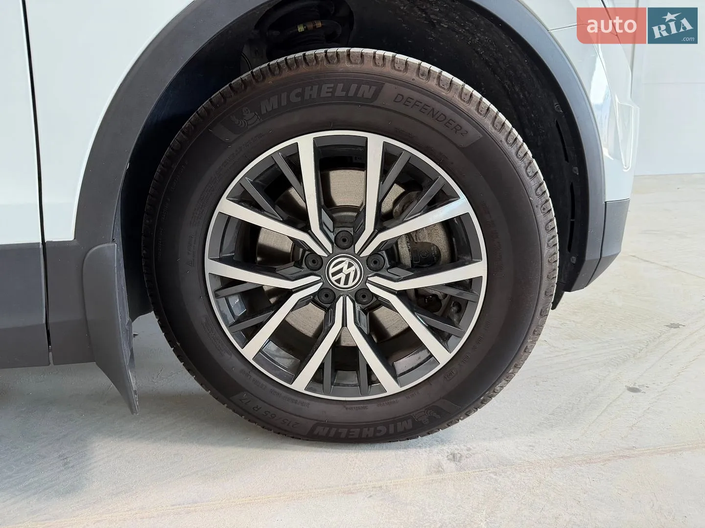 2019 Volkswagen Tiguan - мініатюра 14