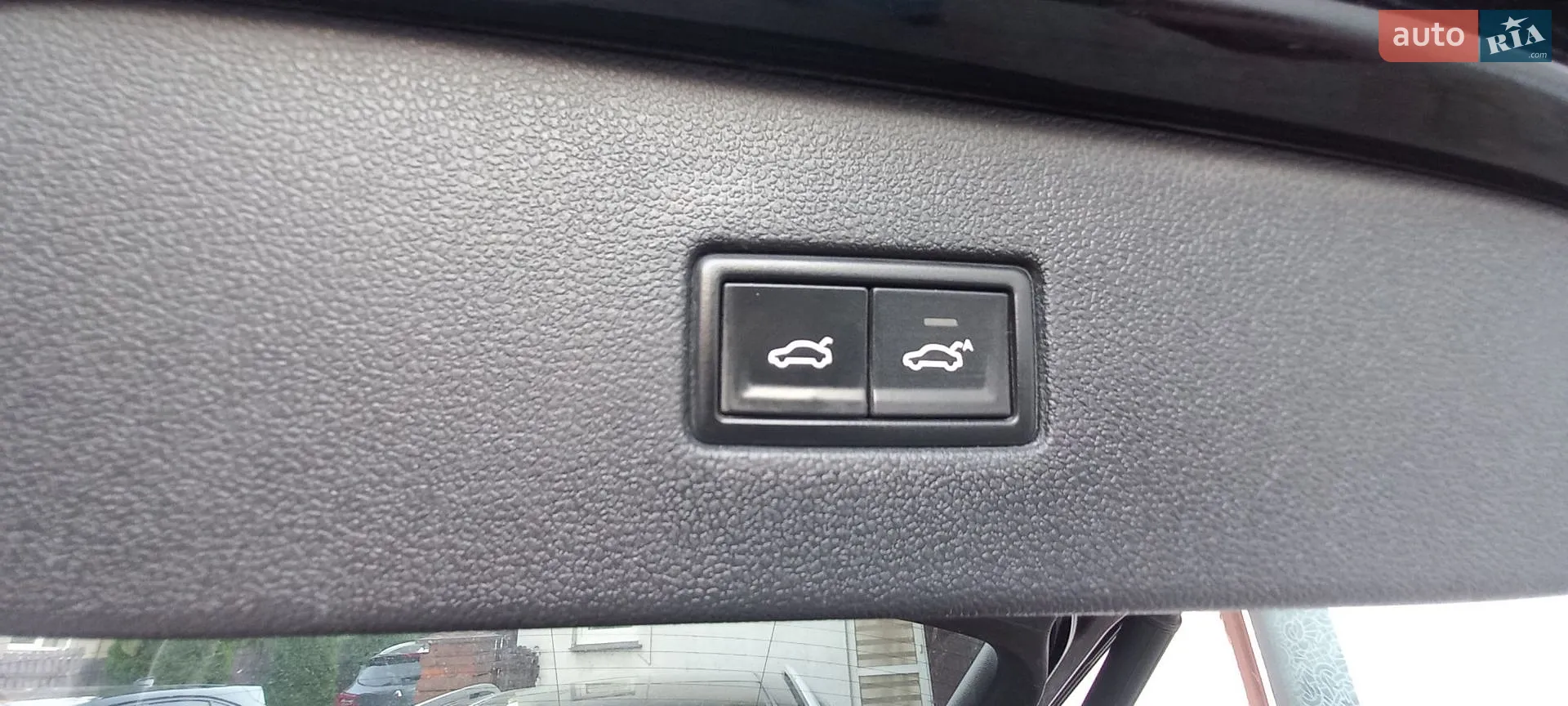 2017 Volkswagen Tiguan - мініатюра 37