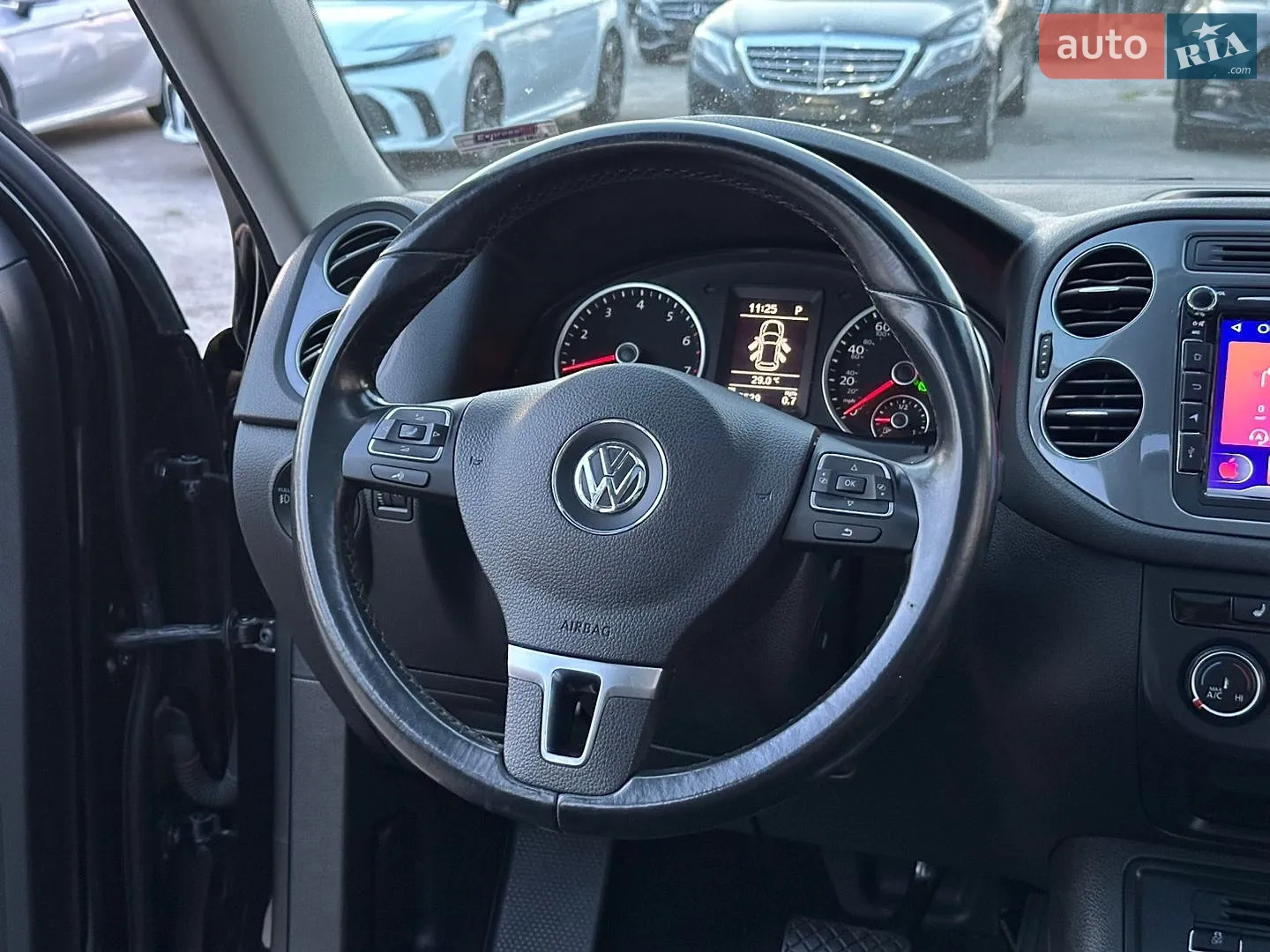 2015 Volkswagen Tiguan - мініатюра 21