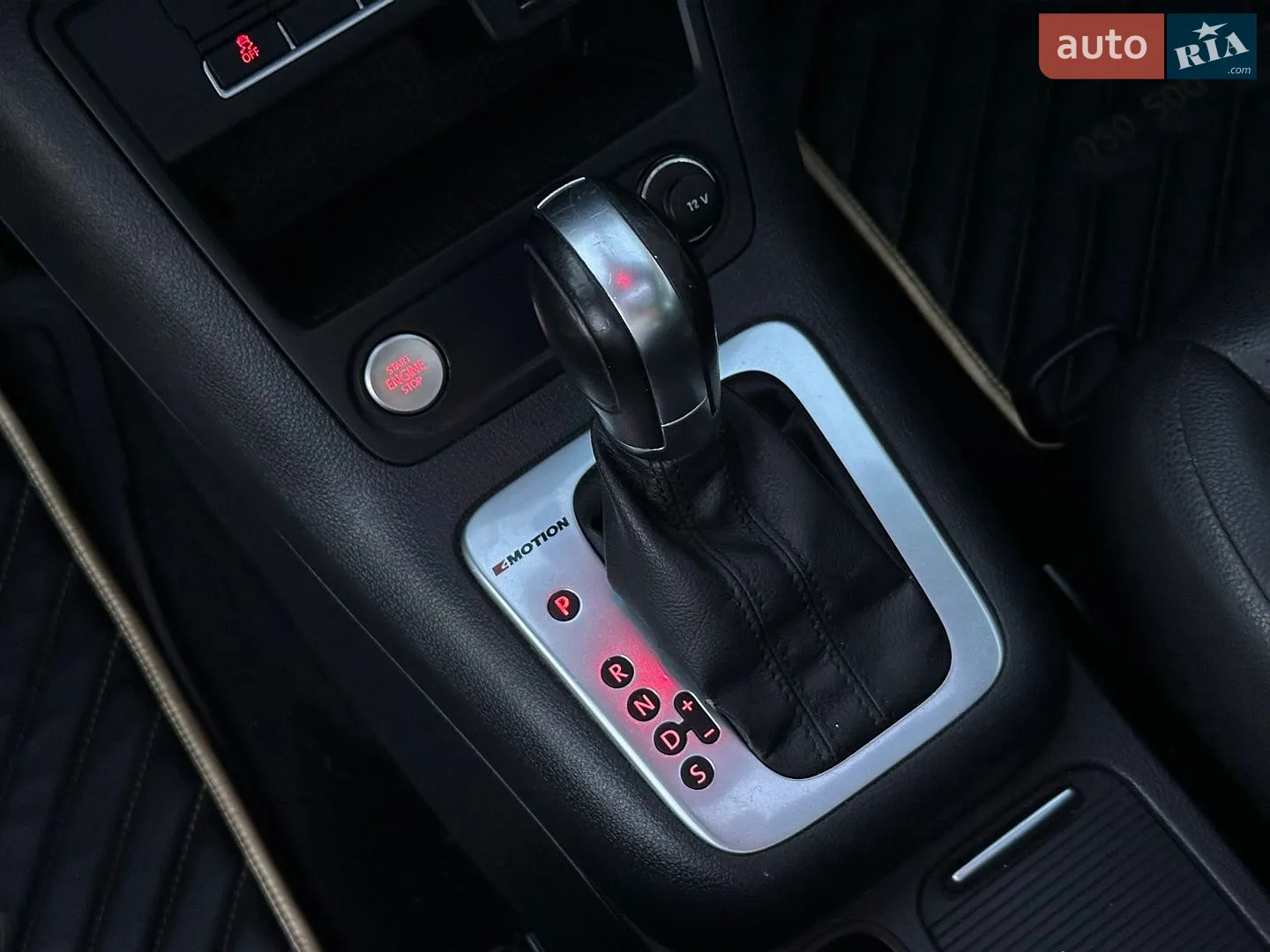 2015 Volkswagen Tiguan - мініатюра 33
