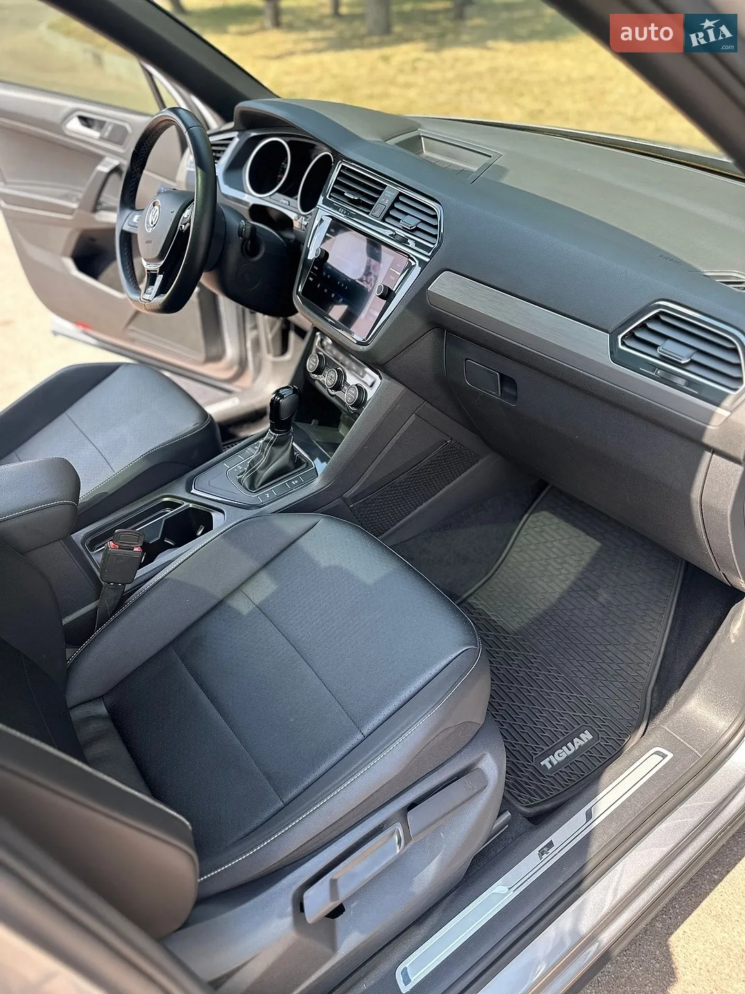 2020 Volkswagen Tiguan - мініатюра 20