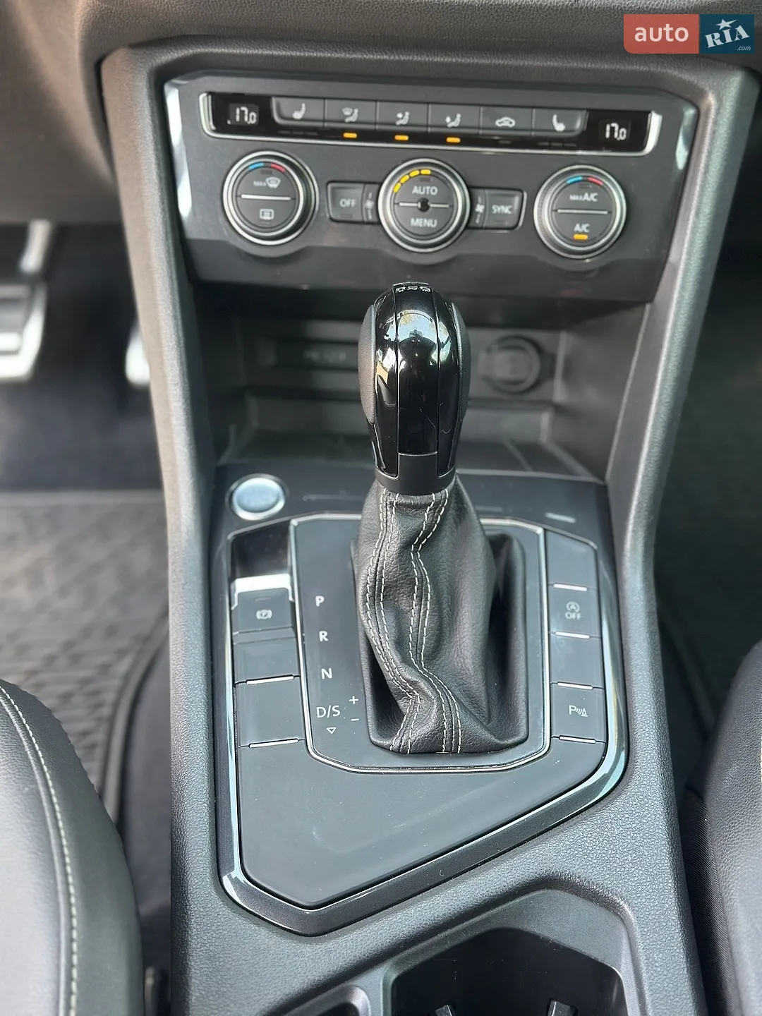 2020 Volkswagen Tiguan - мініатюра 23