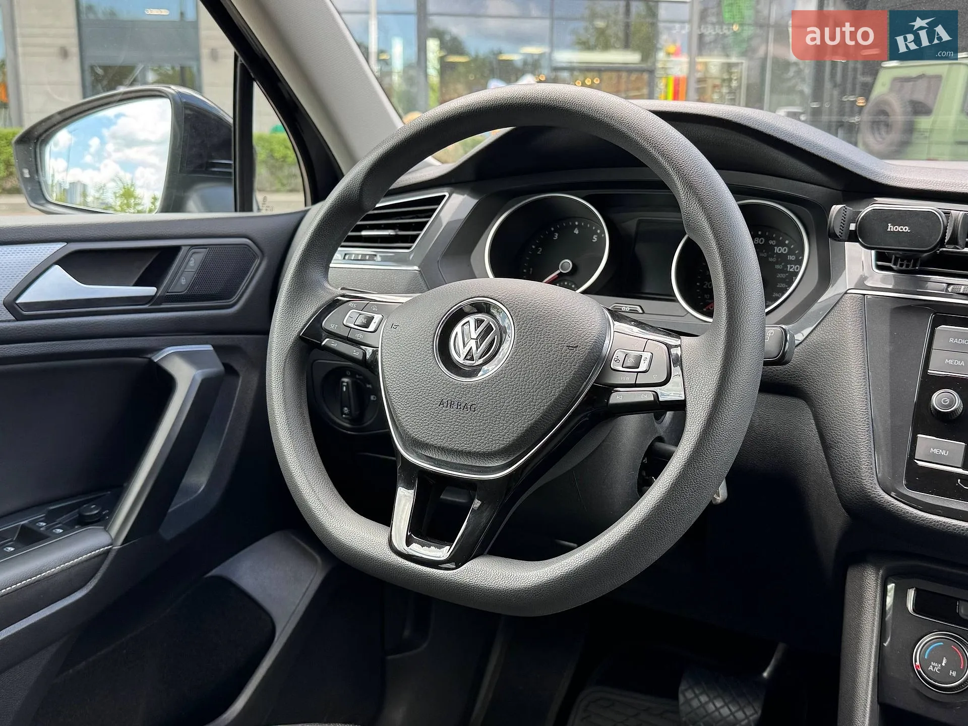 2020 Volkswagen Tiguan - мініатюра 20