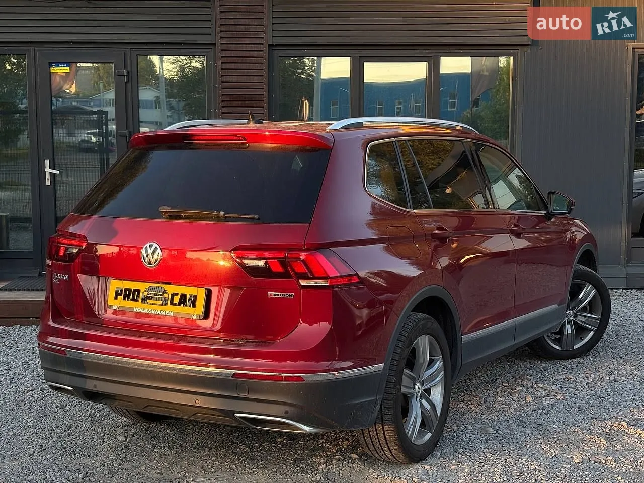 2019 Volkswagen Tiguan - мініатюра 3