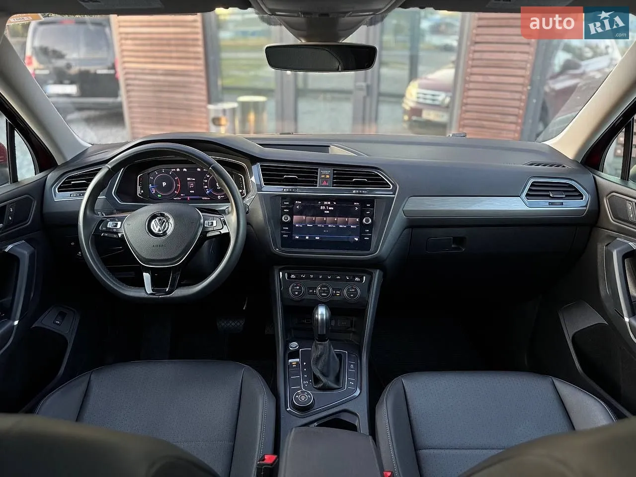 2019 Volkswagen Tiguan - мініатюра 9