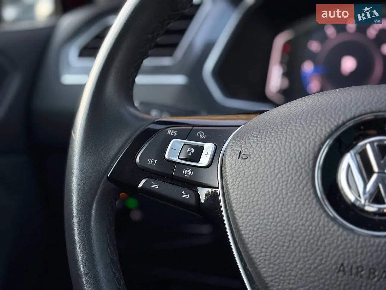 2019 Volkswagen Tiguan - мініатюра 13