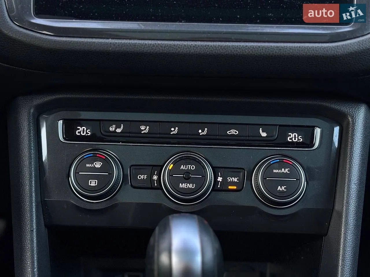 2019 Volkswagen Tiguan - мініатюра 16
