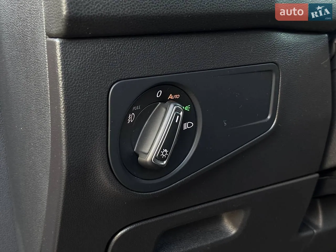 2019 Volkswagen Tiguan - мініатюра 27