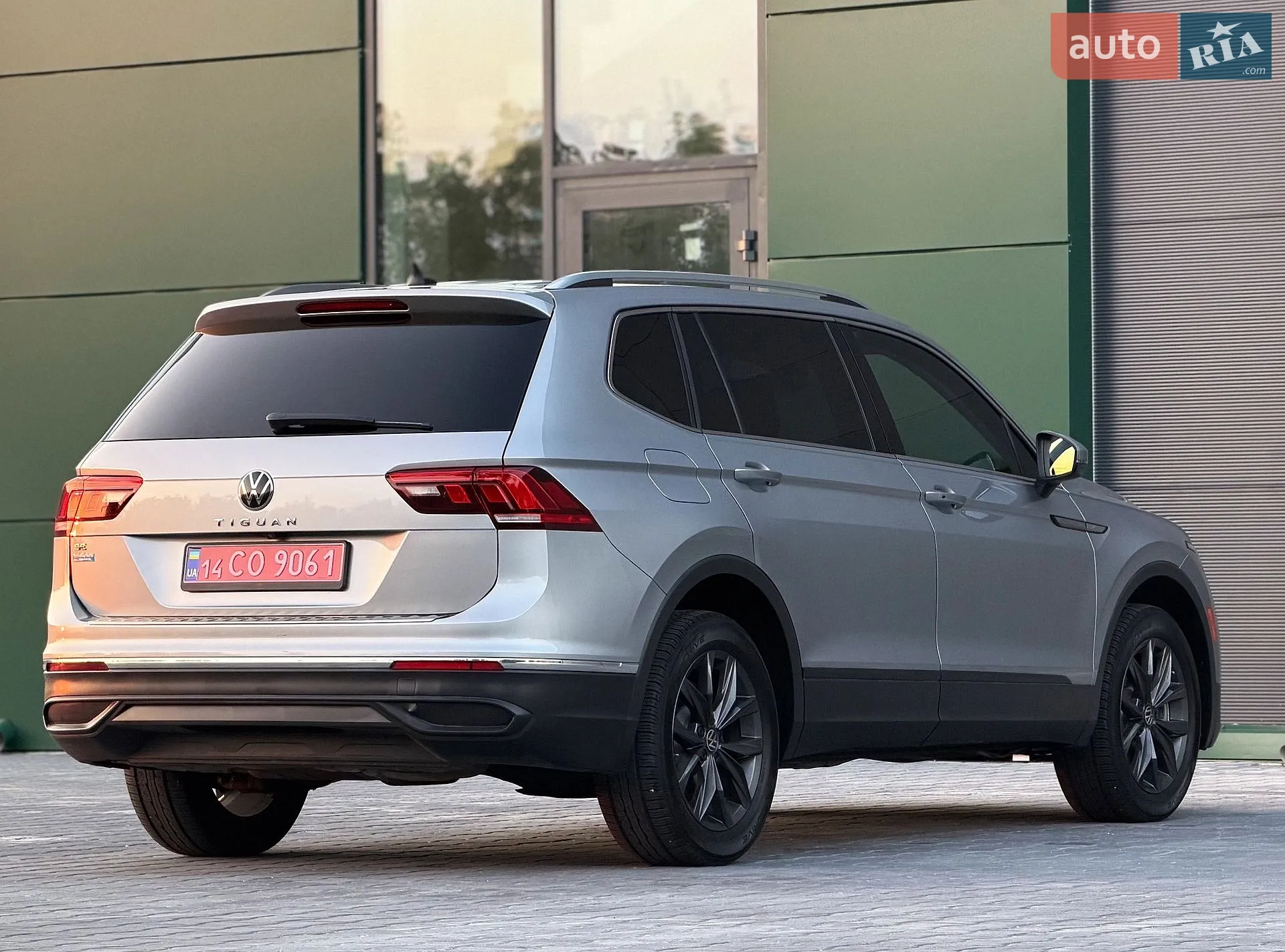 2021 Volkswagen Tiguan - мініатюра 17