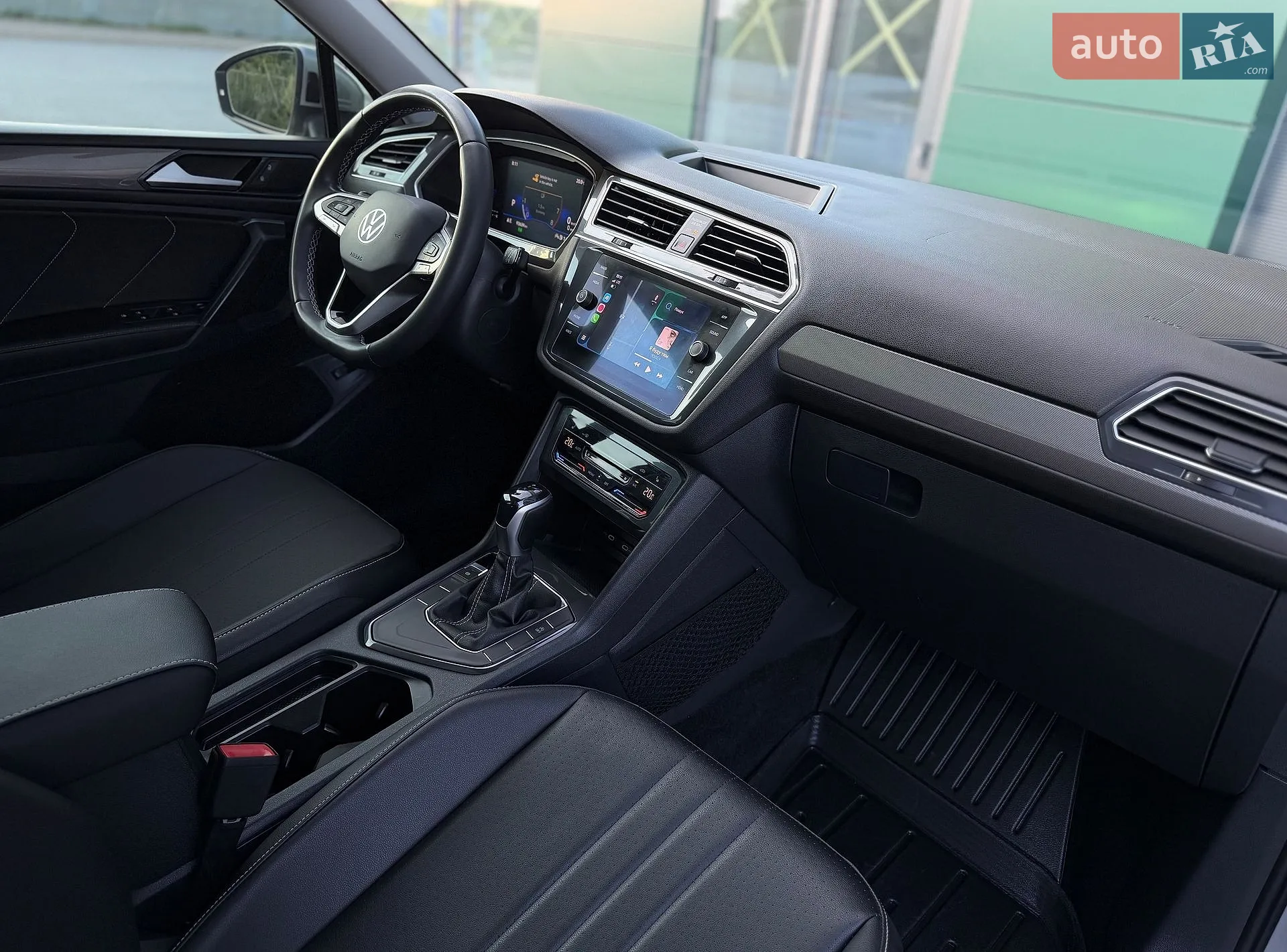 2021 Volkswagen Tiguan - мініатюра 26