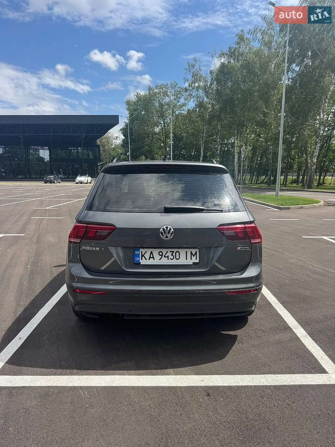 2019 Volkswagen Tiguan - мініатюра 3