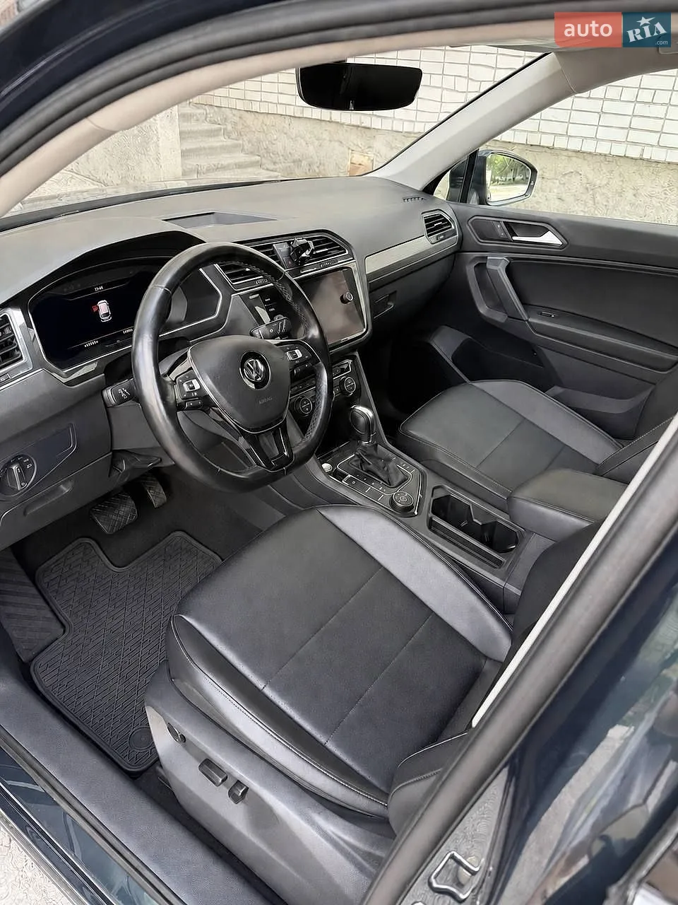 2018 Volkswagen Tiguan - мініатюра 14