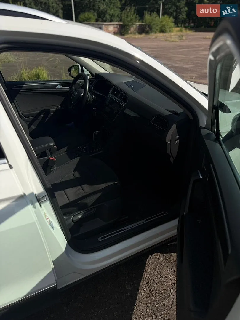 2018 Volkswagen Tiguan - мініатюра 10