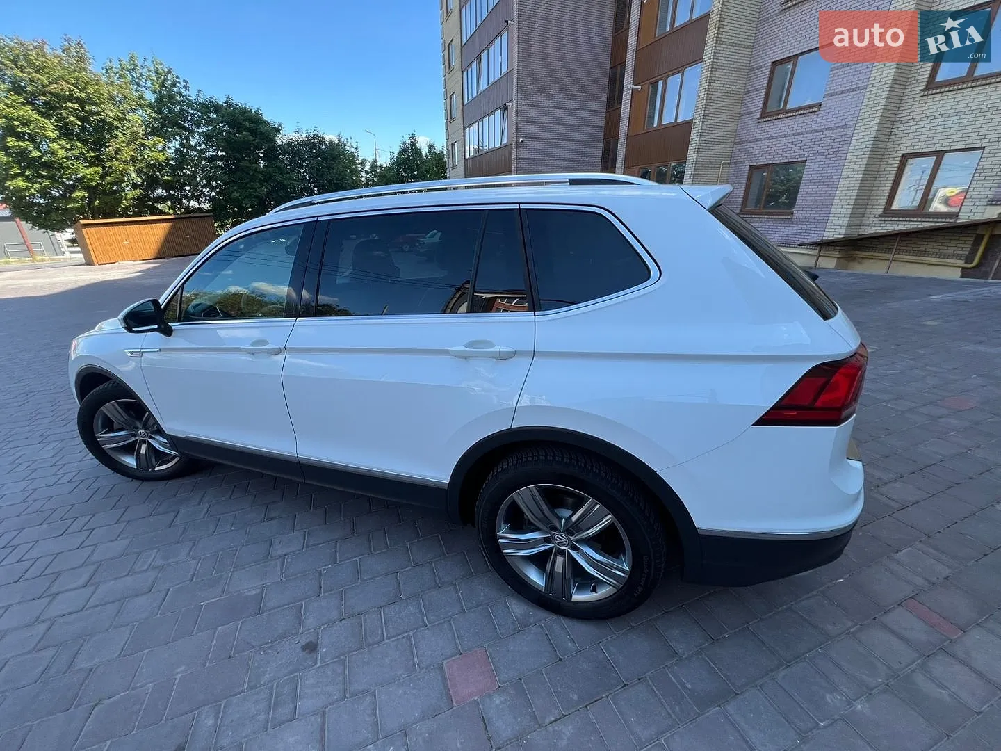 2020 Volkswagen Tiguan - мініатюра 5