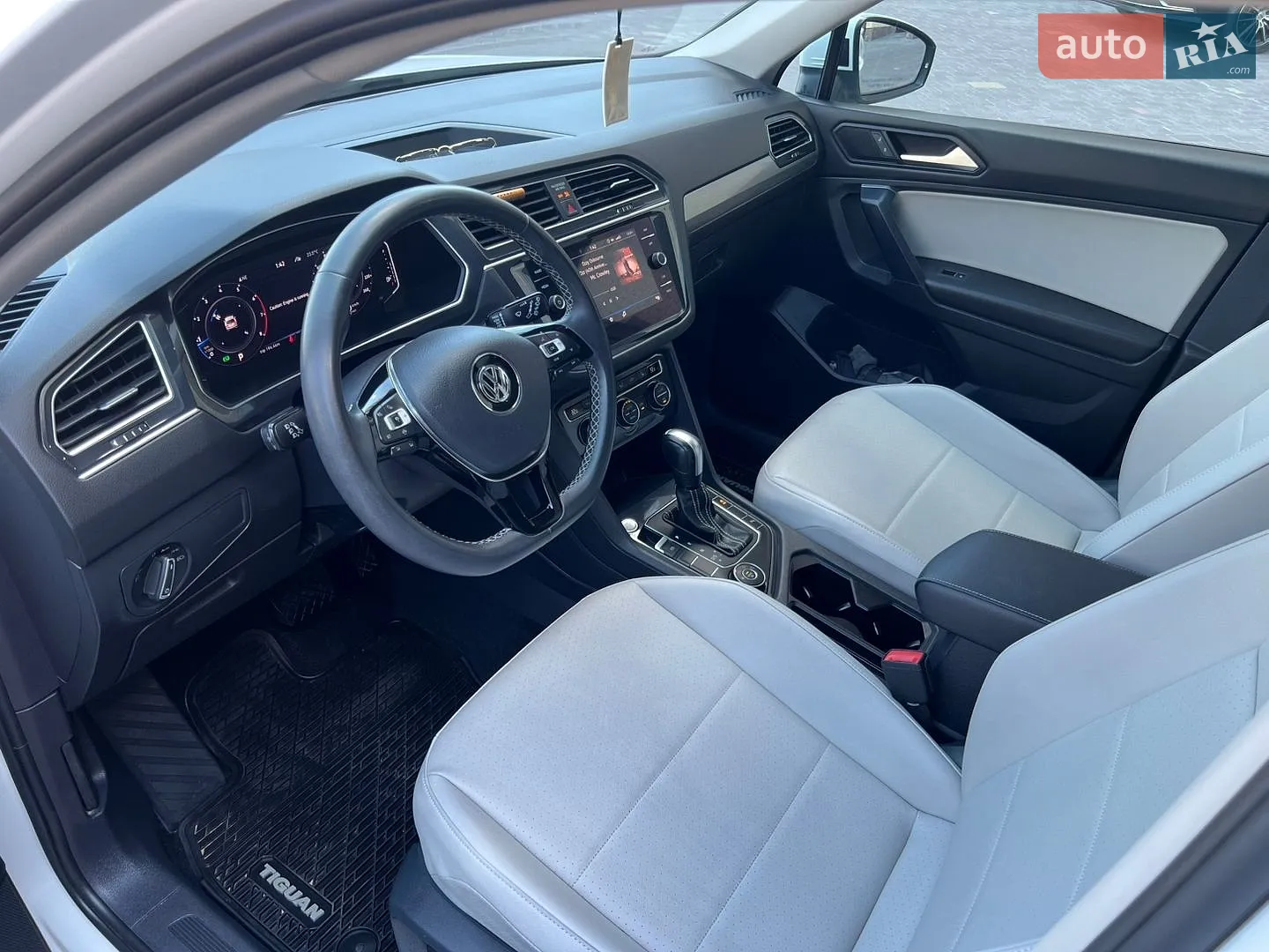 2020 Volkswagen Tiguan - мініатюра 16