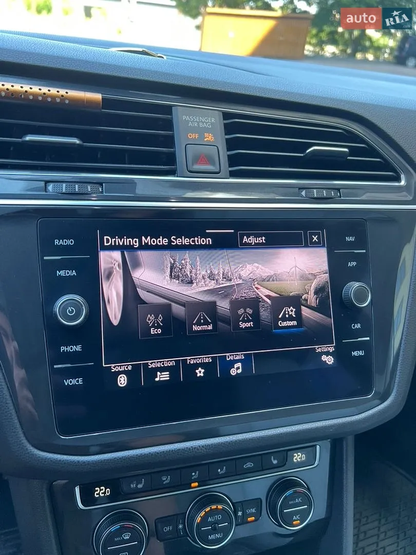 2020 Volkswagen Tiguan - мініатюра 27