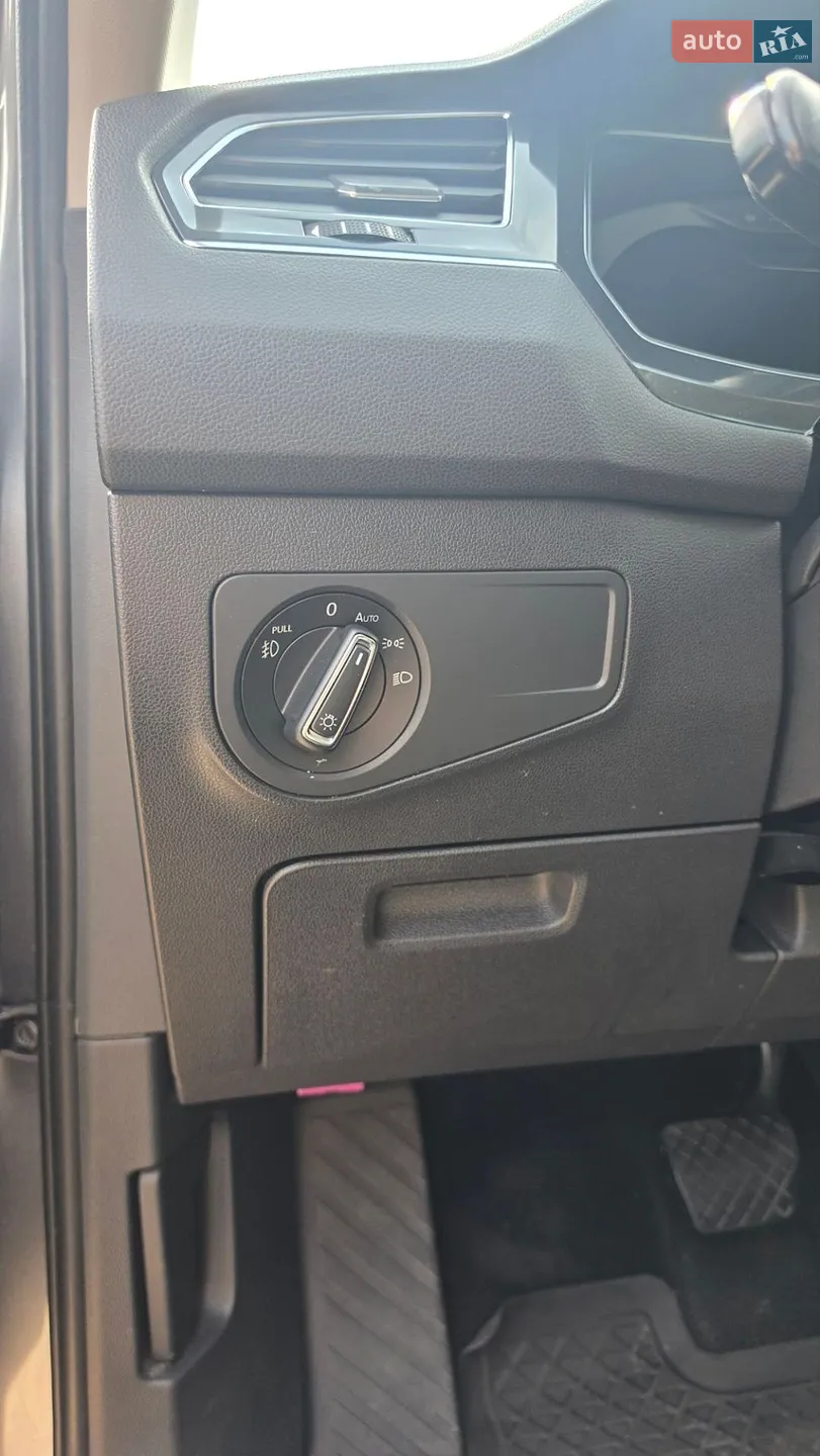 2017 Volkswagen Tiguan - мініатюра 13