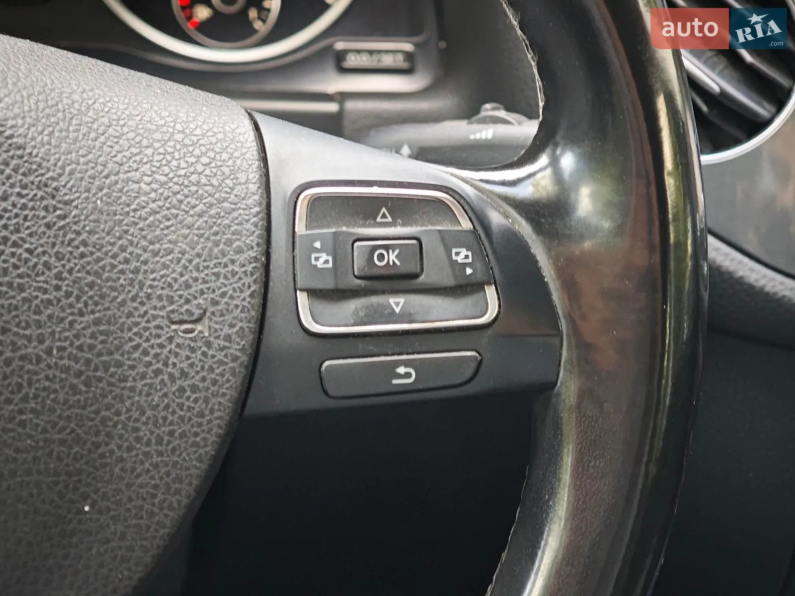 2013 Volkswagen Tiguan - мініатюра 27