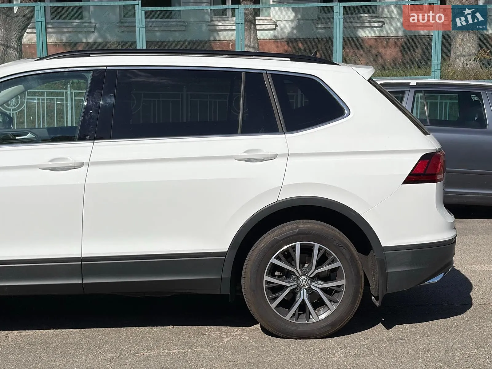2018 Volkswagen Tiguan - мініатюра 6