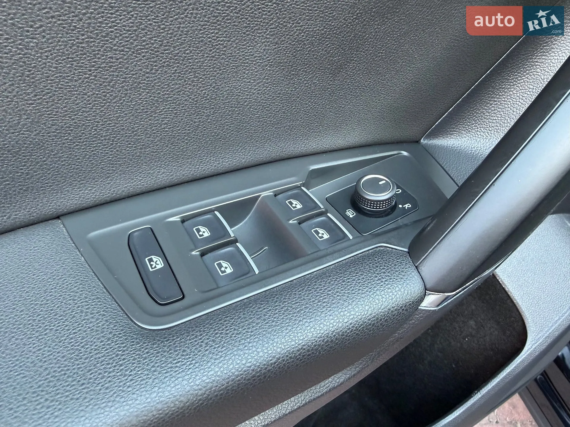 2018 Volkswagen Tiguan - мініатюра 67