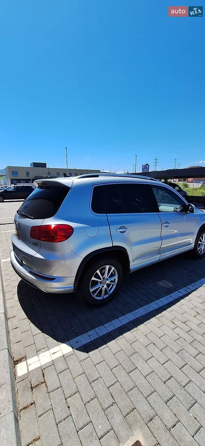 2016 Volkswagen Tiguan - мініатюра 16