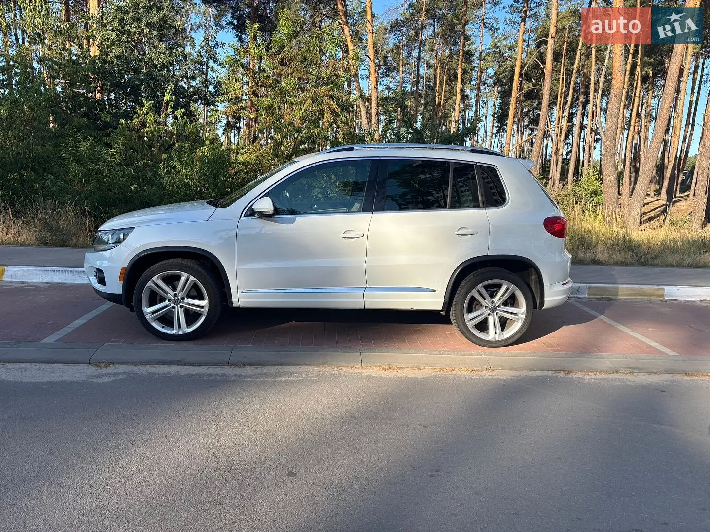 2016 Volkswagen Tiguan - мініатюра 7