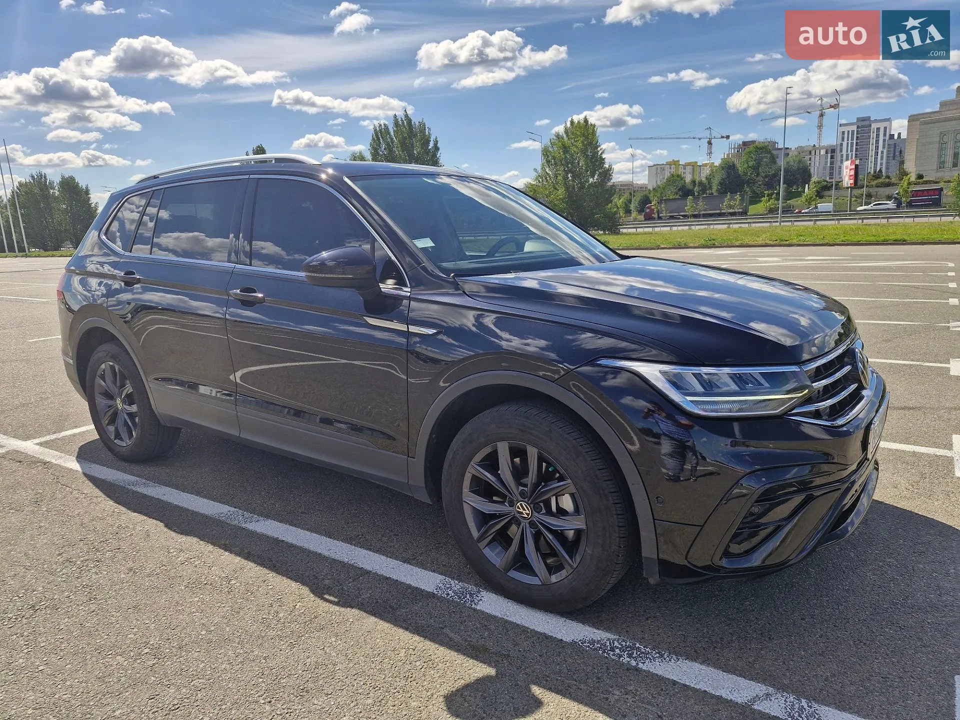 2021 Volkswagen Tiguan - мініатюра 4