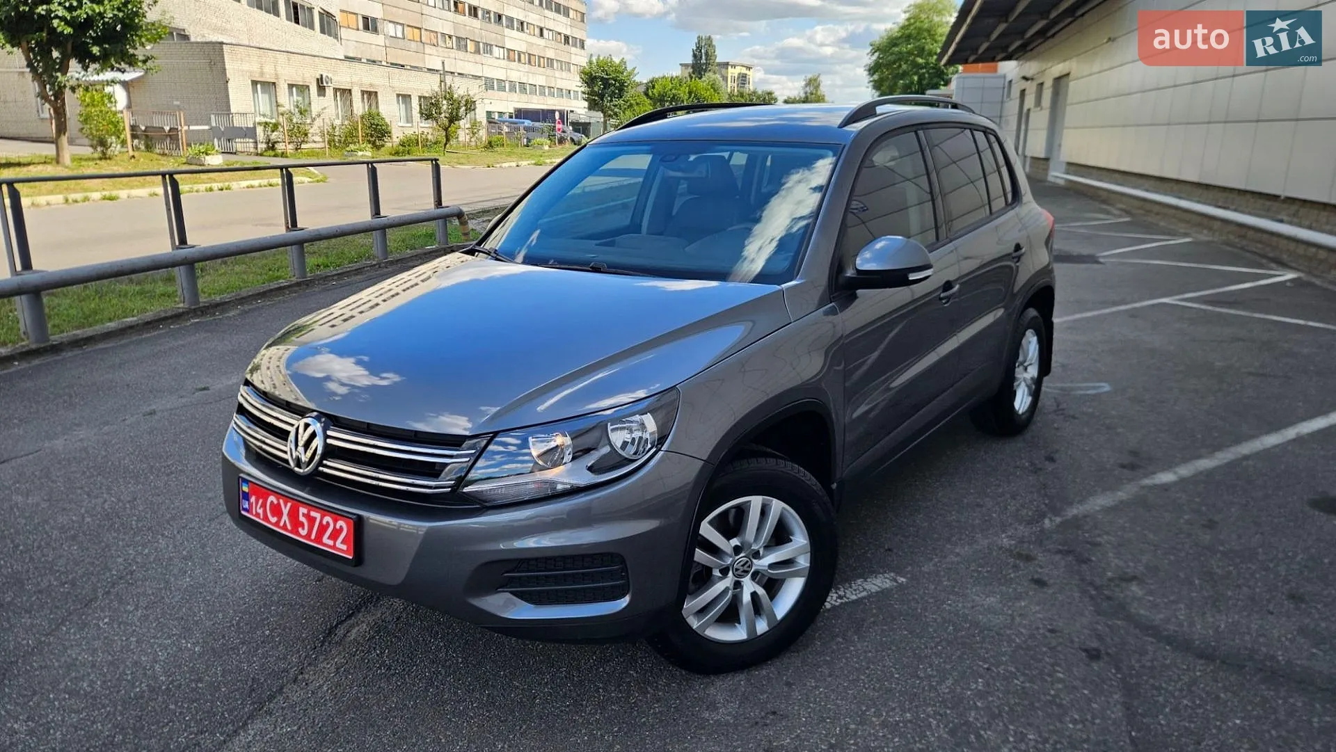 2016 Volkswagen Tiguan - фото 1
