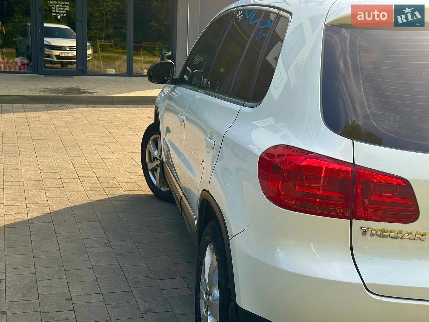 2014 Volkswagen Tiguan - мініатюра 16