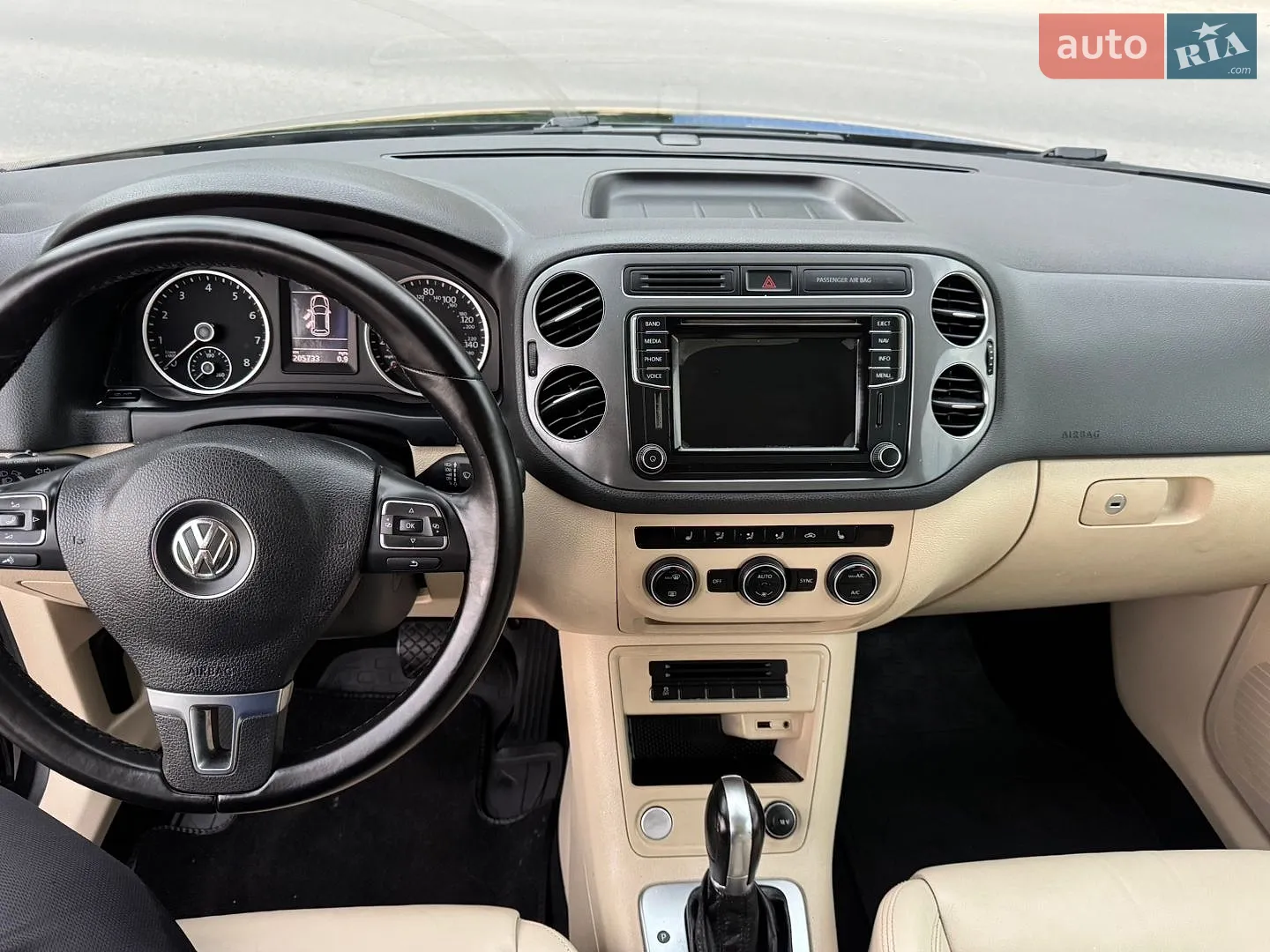 2016 Volkswagen Tiguan - мініатюра 28
