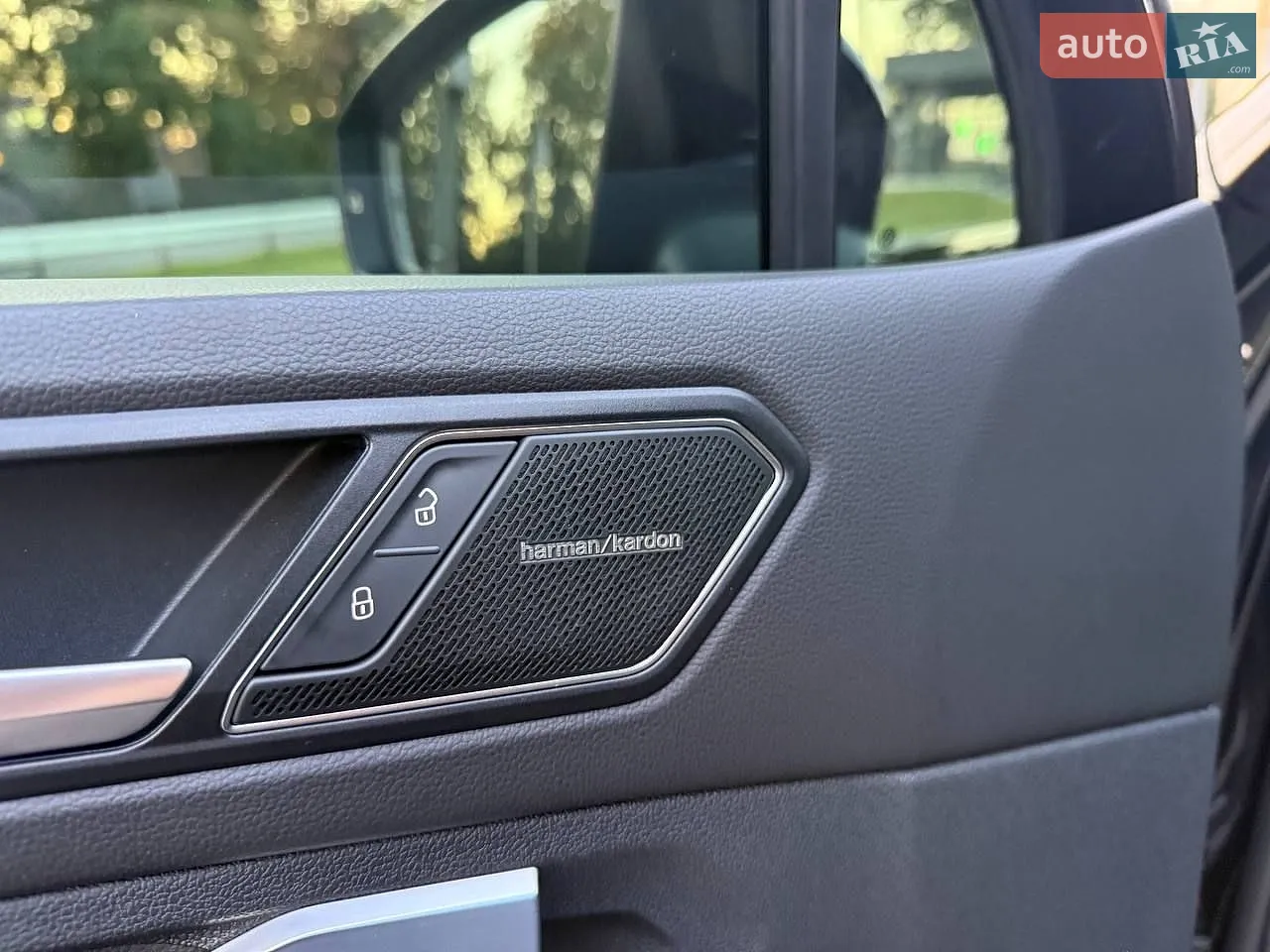 2022 Volkswagen Tiguan - мініатюра 21