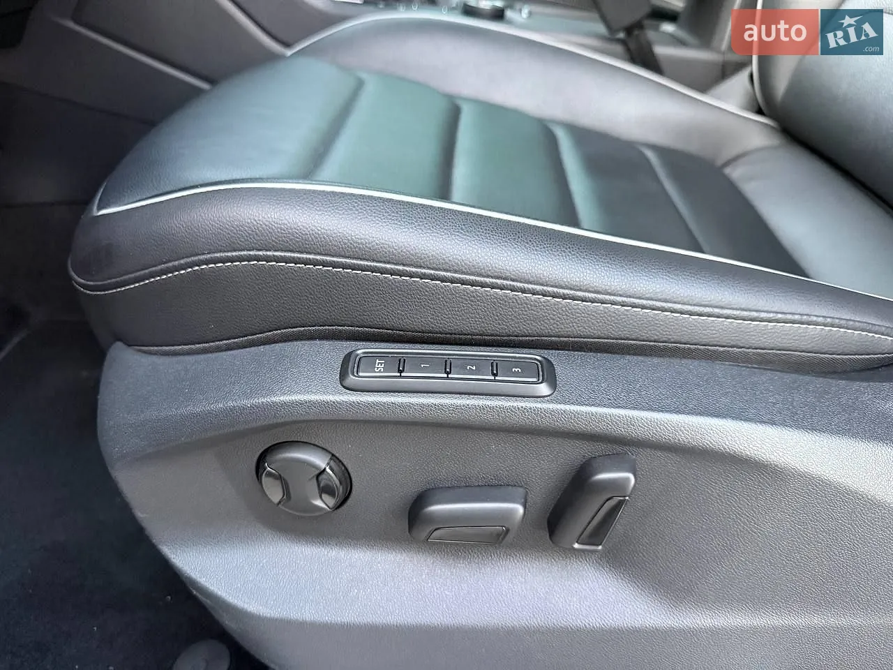 2022 Volkswagen Tiguan - мініатюра 25