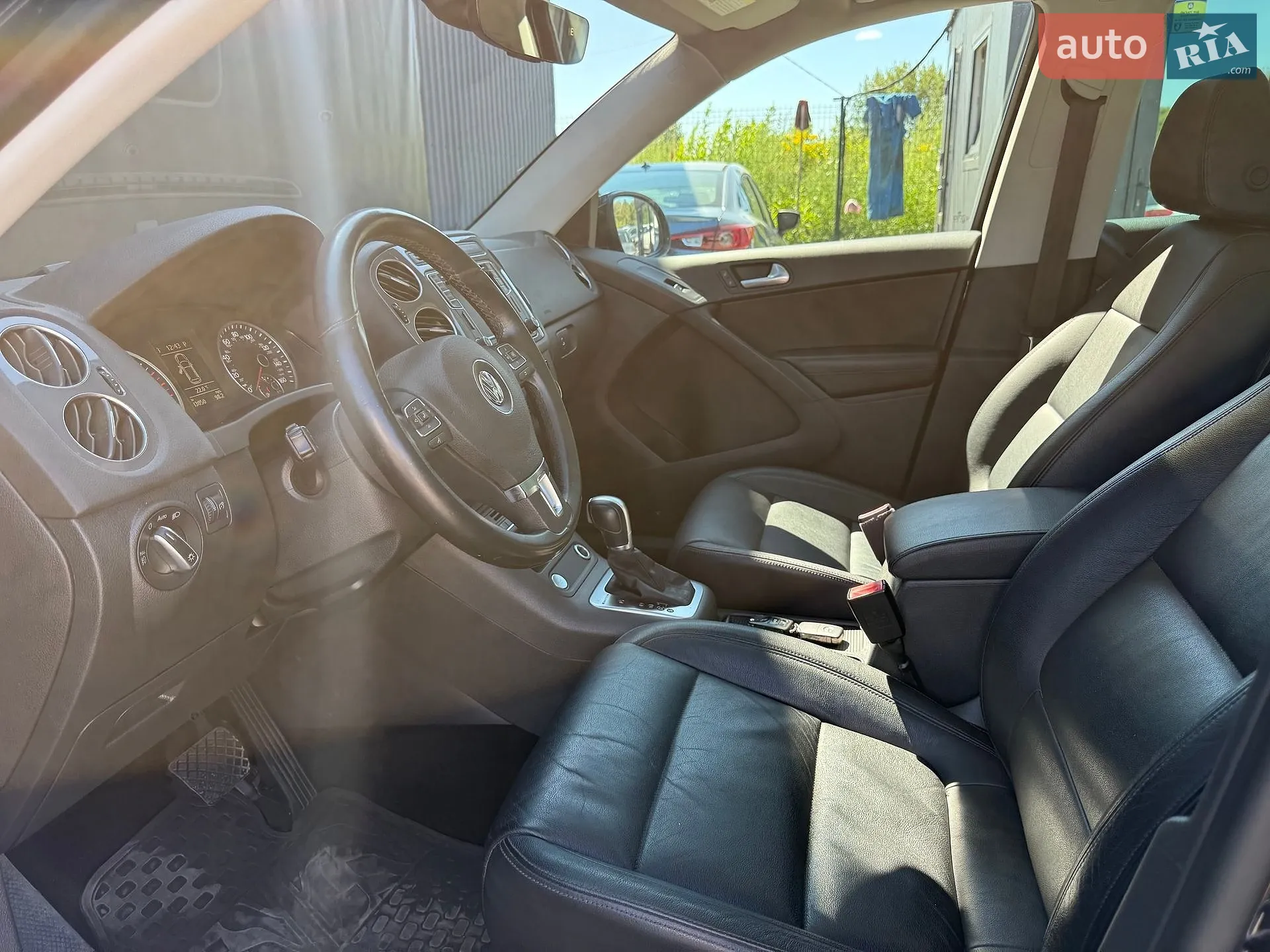 2017 Volkswagen Tiguan - мініатюра 28